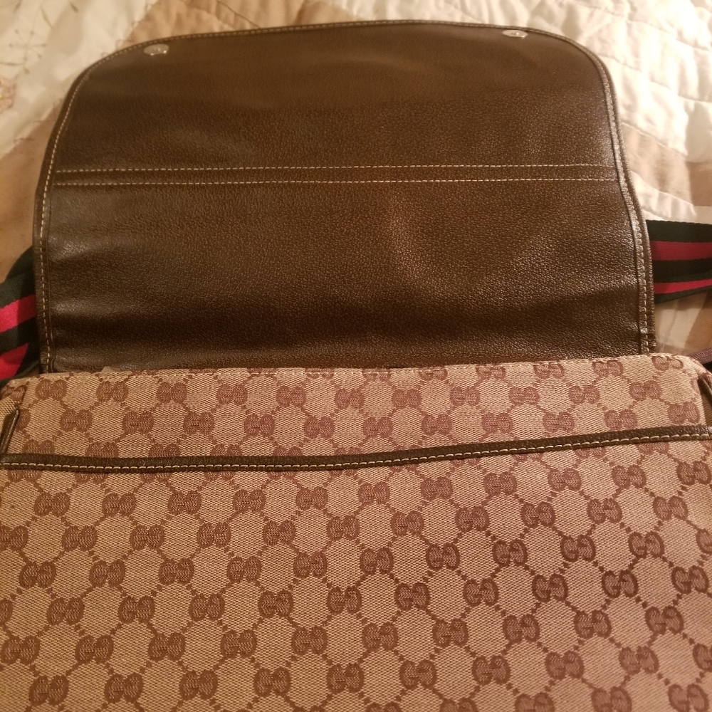 Gucci - Picture 5 of 9